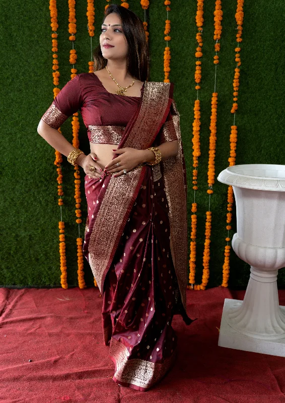 Jyoti Fashion Women's Maroon Handloom Banarasi Silk Zari Woven Saree with Blouse Delicate Pleat Blouse Jyoti Fashion Women's Maroon Handloom Banarasi Silk Zari Woven Saree with Blouse Delicate Pleat Blouse