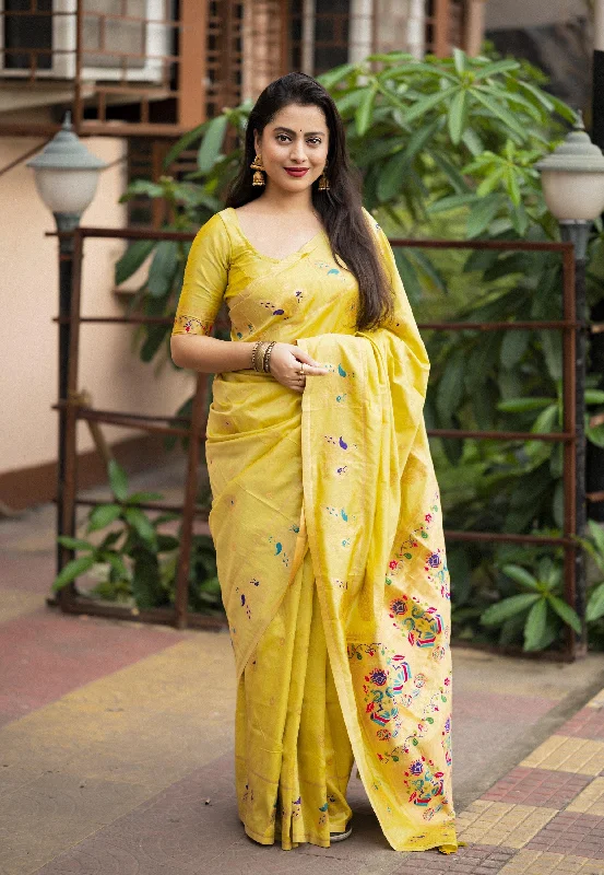 Lemon Green Pure Silk Woven Design Saree with Unstitched Blouse - A2M Smart Casual Blouse Lemon Green Pure Silk Woven Design Saree with Unstitched Blouse - A2M Smart Casual Blouse