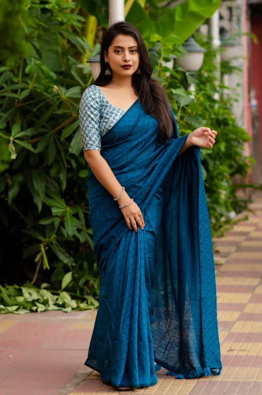 Blue Jute Silk Woven Design Saree with Unstitched Blouse - A2M Feminine Pastel Blouse Blue Jute Silk Woven Design Saree with Unstitched Blouse - A2M Feminine Pastel Blouse