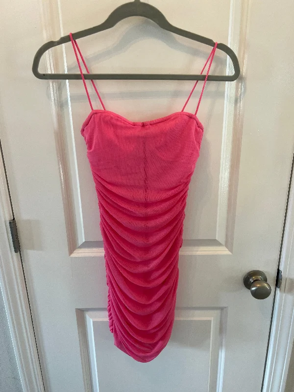 Revolve Superdown Emmie Mesh Mini Dress Women’s Size XS Pink Fashionable Summer Mini Dress Revolve Superdown Emmie Mesh Mini Dress Women’s Size XS Pink Fashionable Summer Mini Dress