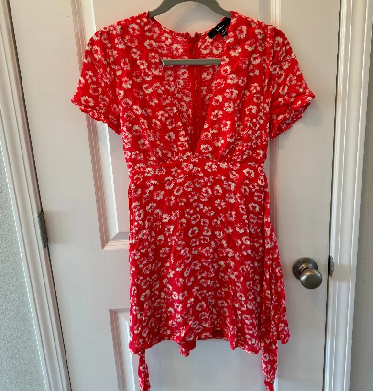 Lulu’s Garden Explorer Red Floral Print Mini Dress Women’s Size XS Red Comfortable Wrap Mini Dress Lulu’s Garden Explorer Red Floral Print Mini Dress Women’s Size XS Red Comfortable Wrap Mini Dress