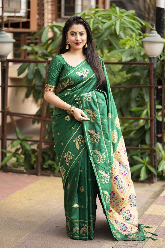 Green Pure Silk Woven Design Saree with Unstitched Blouse - A2M Lightweight Floral Blouse Green Pure Silk Woven Design Saree with Unstitched Blouse - A2M Lightweight Floral Blouse
