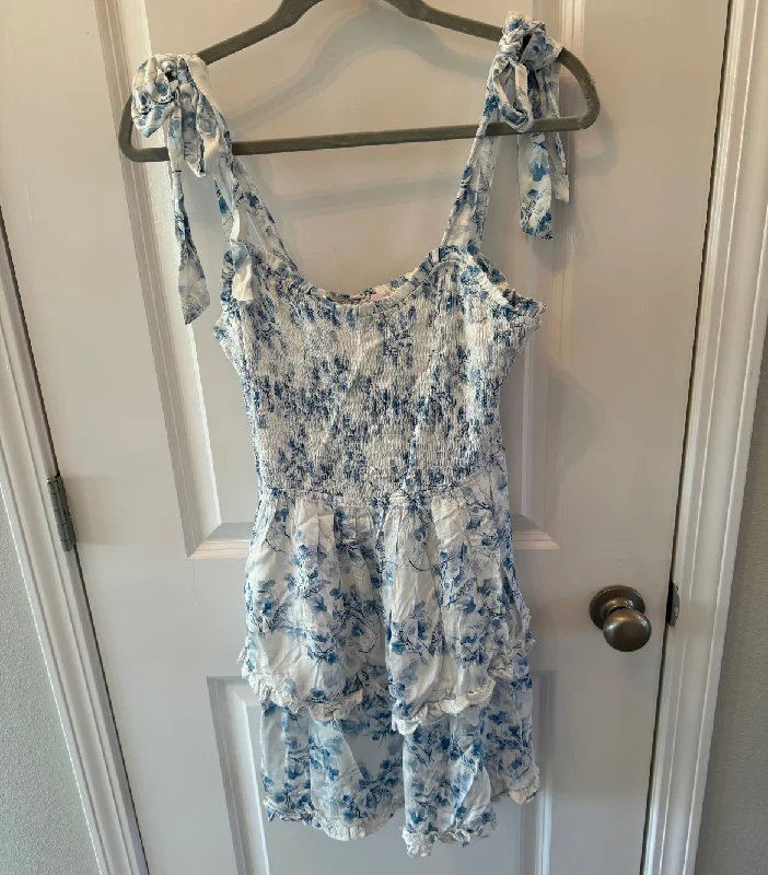 Pink Lily Floral Smock Mini Dress Women’s Size Small White Blue Classic White Mini Dress Pink Lily Floral Smock Mini Dress Women’s Size Small White Blue Classic White Mini Dress