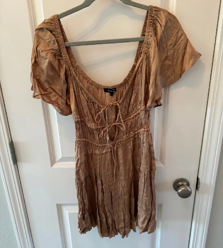 Lace Up Bodice Mini Dress w Statement Sleeves Women’s Size Small Tan Cozy Knitted Mini Dress Lace Up Bodice Mini Dress w Statement Sleeves Women’s Size Small Tan Cozy Knitted Mini Dress