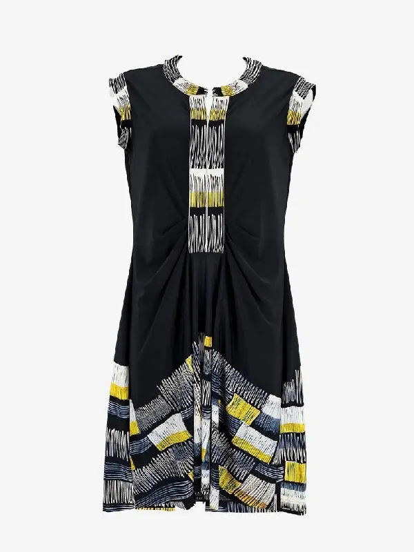 BCBGMAXAZRIA Geometric Cap Sleeve Shift MIni Dress Size S Cozy Sweater Mini Dress