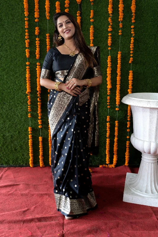 Jyoti Fashion Women's Black Handloom Banarasi Silk Zari Woven Saree with Blouse Chic Sleeveless Blouse Jyoti Fashion Women's Black Handloom Banarasi Silk Zari Woven Saree with Blouse Chic Sleeveless Blouse