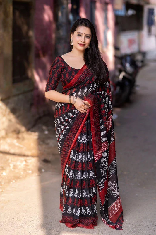 Red Linen Blend Ethnic Motifs Saree with Unstitched Blouse - A2M Embroidered Floral Blouse Red Linen Blend Ethnic Motifs Saree with Unstitched Blouse - A2M Embroidered Floral Blouse