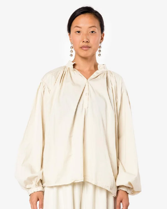 Balloon Sleeve Blouse in Cream Chic Ruffle Blouse