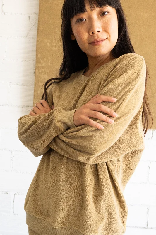 Gilda terry sweatshirt raglan sleeves in beige Hoodie with Elastic Cuffs Stretchable Comfortable Gilda terry sweatshirt raglan sleeves in beige Hoodie with Elastic Cuffs Stretchable Comfortable
