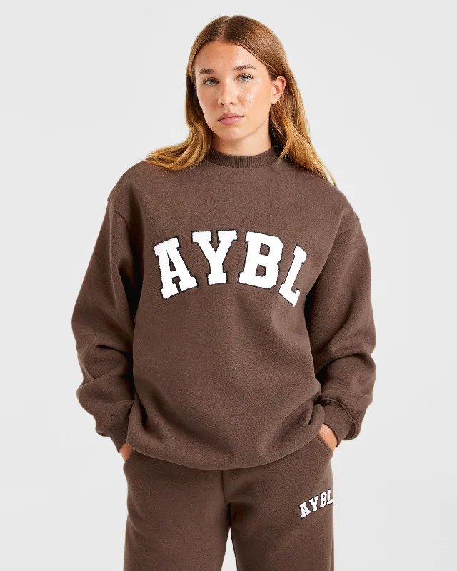 Varsity Oversized Sweatshirt - Braun Hoodie with Ribbed Hem Stretchable Secure