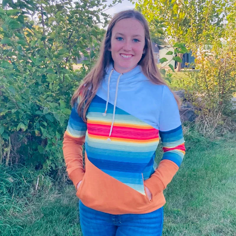 Ampersand Women's All Eyes On Hue Hoodie Hoodie with Crew Neck Simple Timeless