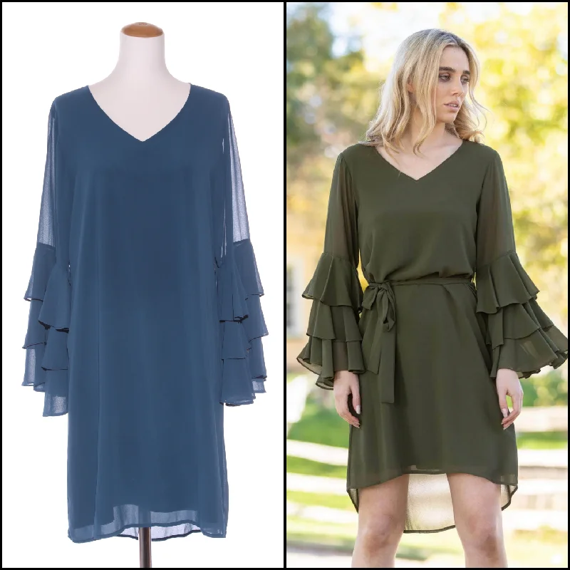 PRETTY BASIC By Augustine - Teal flared sleeve dress! 14 Tunics Cozy comfortable