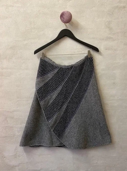 Swing skirt by Hanne Falkenberg, No 20 knitting kit cashmere skirt soft